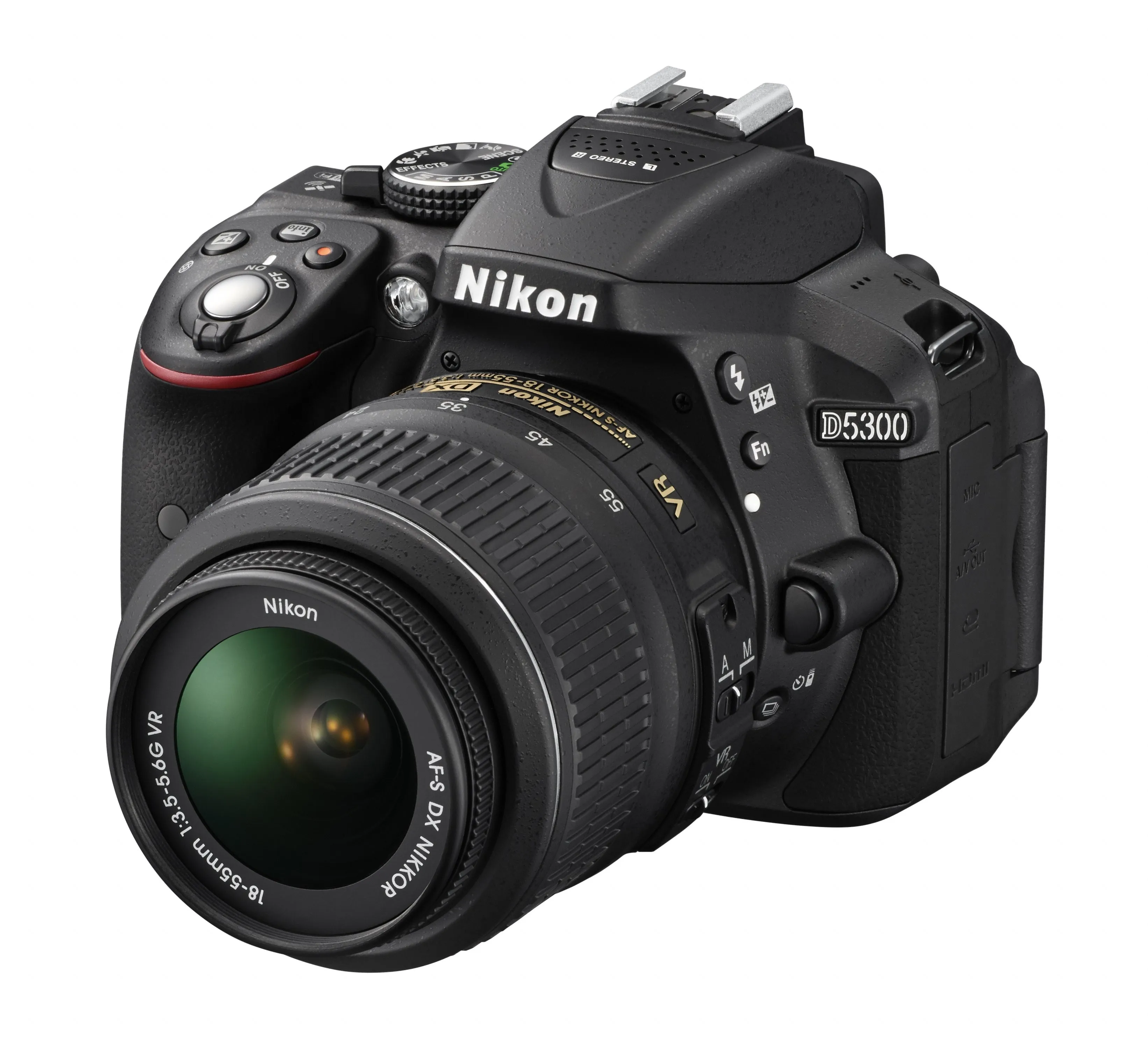 Цифровой зеркальный фотоаппарат Nikon D5300 Комплект
