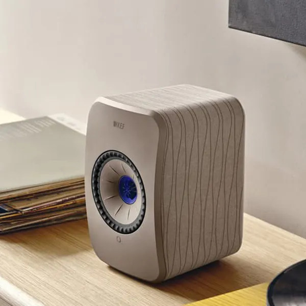 Акустическая система KEF LSX II бежевая