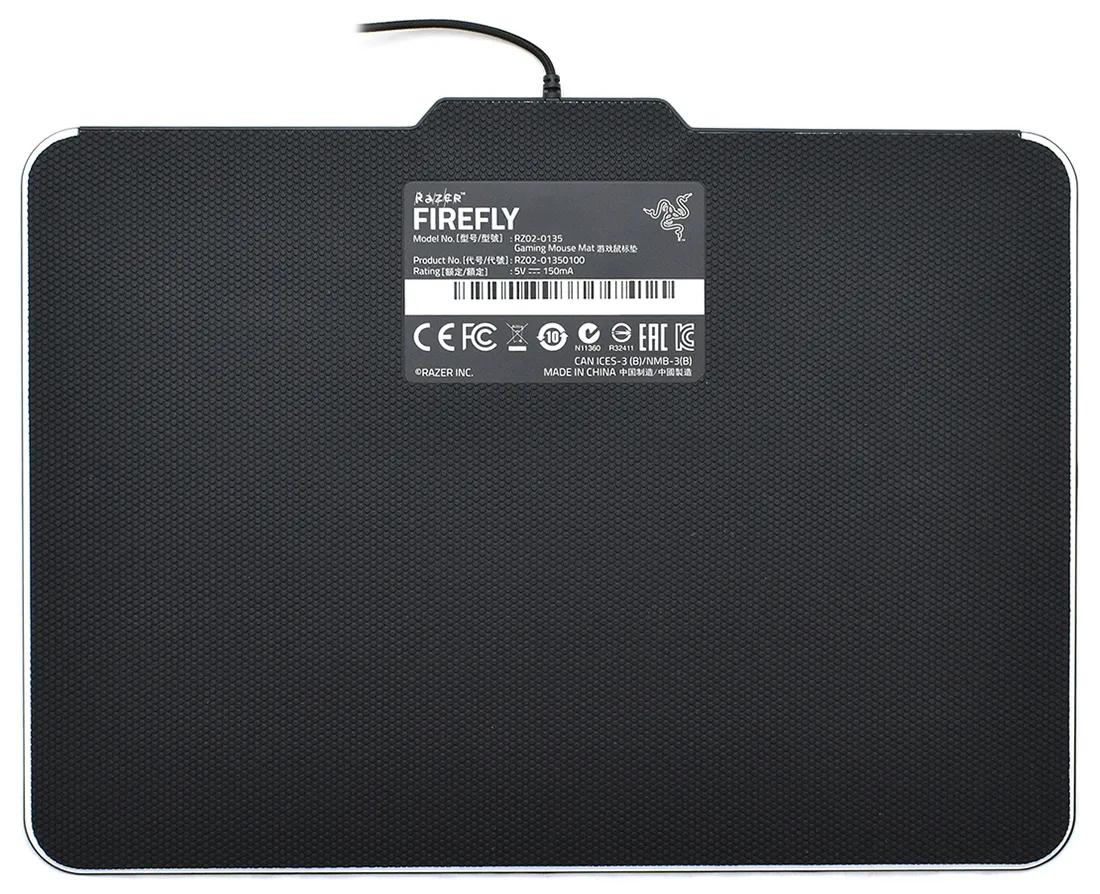Коврик для мыши Razer Firefly RZ02-01350100-R3M1