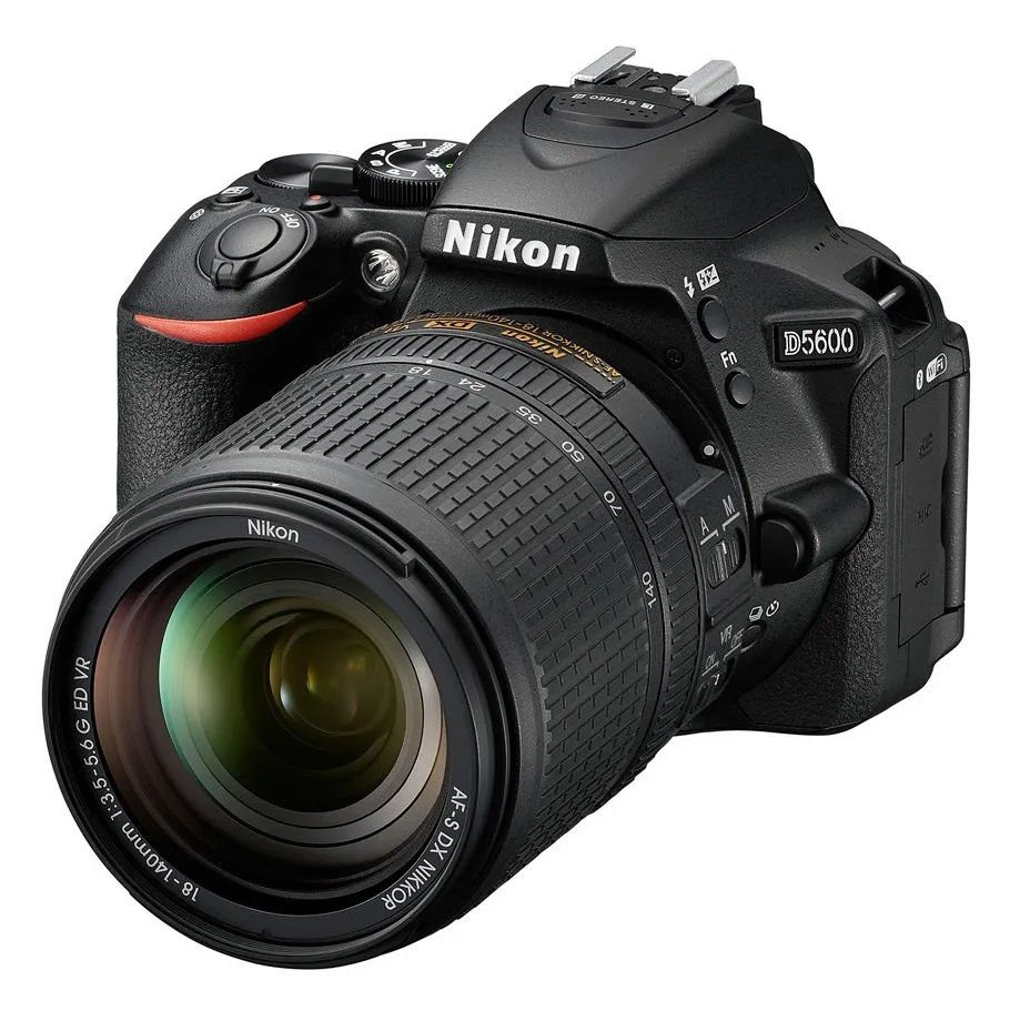 Фотоаппарат зеркальный Nikon D5600 Kit 18-105VR