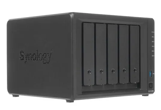 Сетевой накопитель NAS Synology DiskStation DS1520+