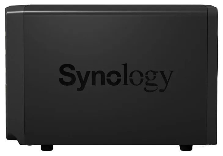 Сетевой накопитель NAS Synology DiskStation DS718+