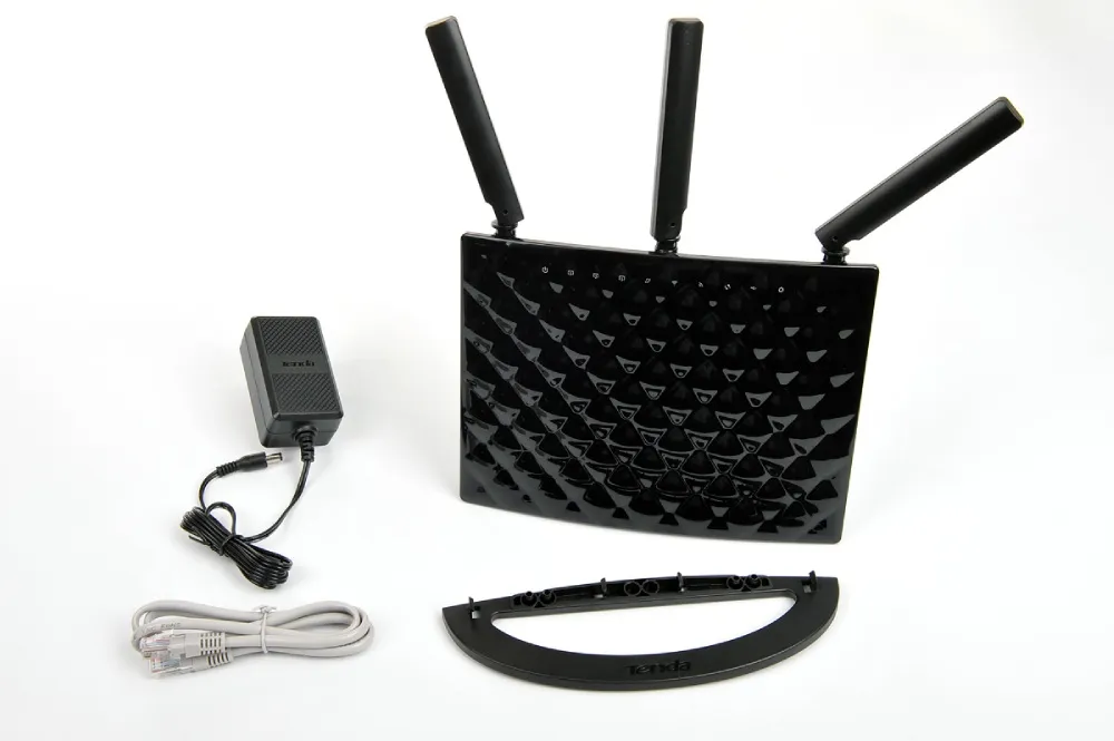 Точка доступа Tenda AC15