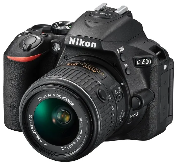 Цифровой зеркальный фотоаппарат Nikon D5500 Kit
