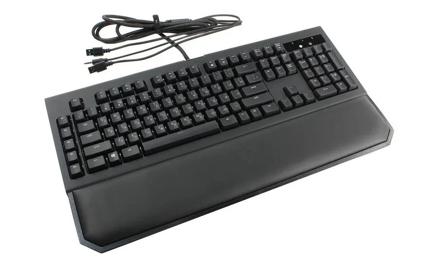 Клавиатура Razer BlackWidow Chroma V2 RZ03-02031600-R3M1