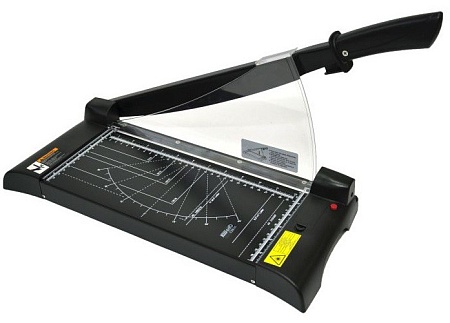 Резак сабельный (рез 320мм, 8/10лст, А4, л) KW-triO 13036 черный